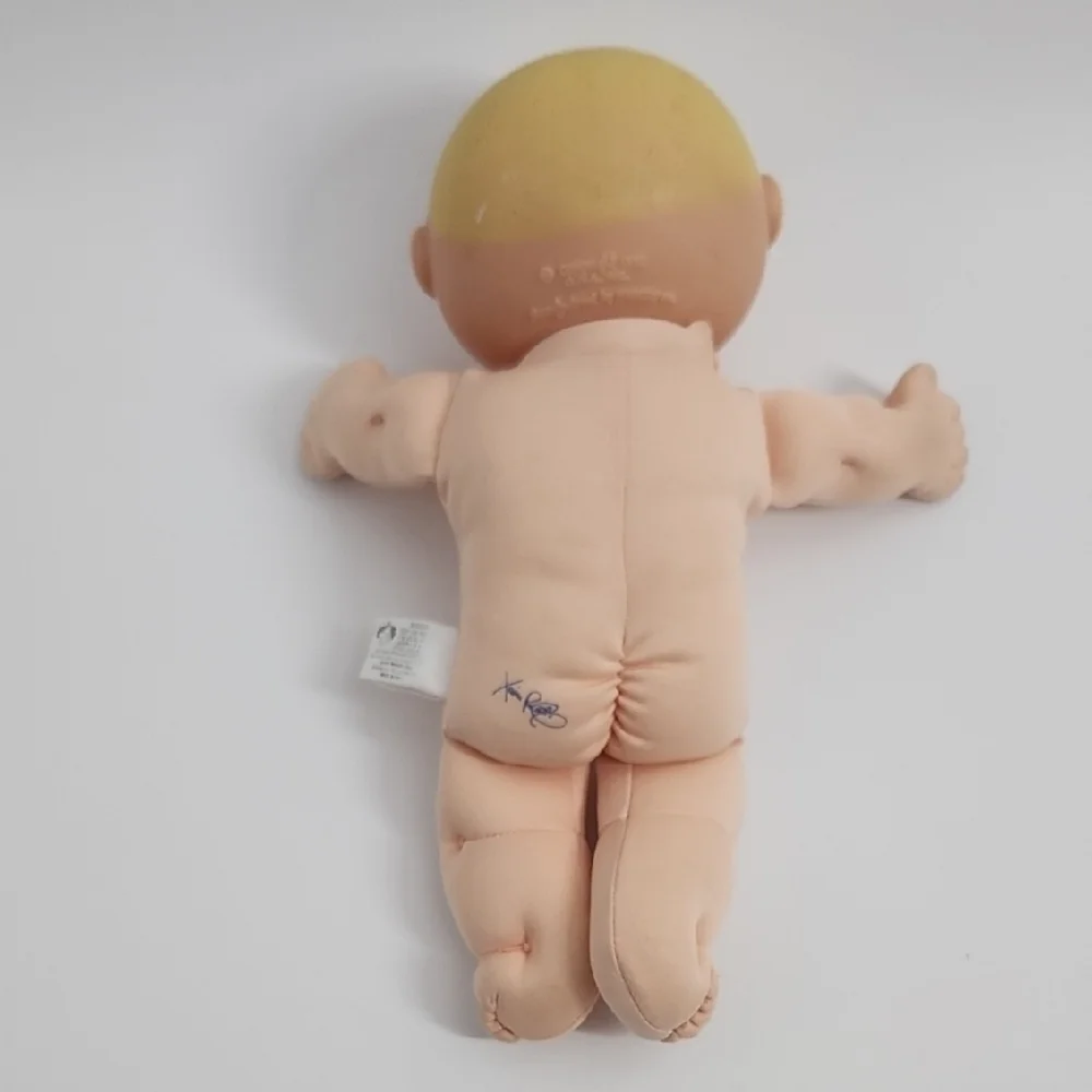 Vintage 1992 CABBAGE Patch Kid Small Baby Blond Hair Caucasian